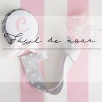 Chupetero personalizado para bautizo, con nombre o inicial bordada. Complemento para bautizo perfecto para el traje de cristianar. Regalo de nacimiento o regalo de bautizo. Chupeteros exclusivos.