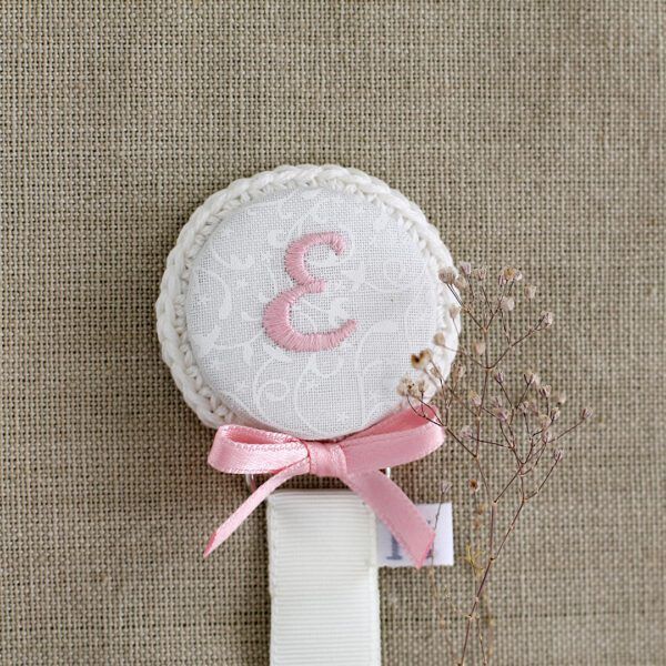 Chupeteros De Algodón Natural Bordados Con Nombre 34 Chupetero para bautizo personalizado bordado con la inicial